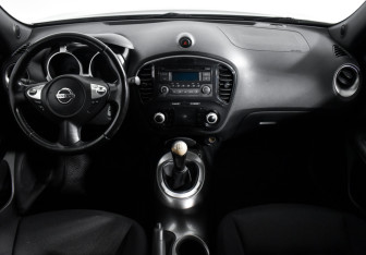 Подержанный автомобиль Nissan Juke 2012 года (14 фото)