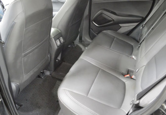 Подержанный автомобиль Hyundai ix35 2023 года (11 фото)