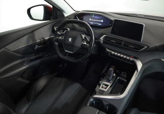 Подержанный автомобиль Peugeot 3008 2019 года (8 фото)