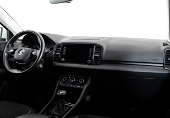 Подержанный автомобиль Skoda Karoq 2021 года (9 фото)