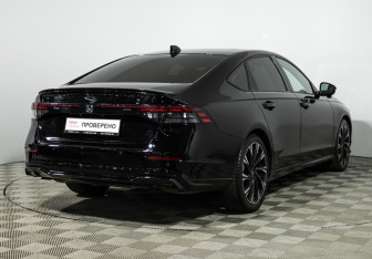 Подержанный автомобиль Honda Accord Sedan 2023 года (5 фото)