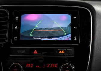 Подержанный автомобиль Mitsubishi Outlander 2019 года (19 фото)