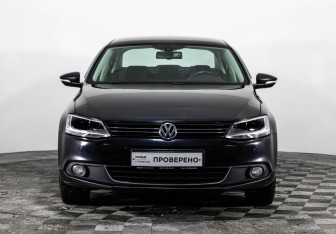 Подержанный автомобиль Volkswagen Jetta Sedan 2013 года (2 фото)