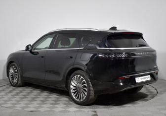 Подержанный автомобиль Voyah Free 2023 года (7 фото)