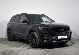 Подержанный автомобиль Geely Monjaro 2023 года (3 фото)