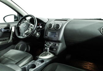 Подержанный автомобиль Nissan Qashqai 2011 года (9 фото)