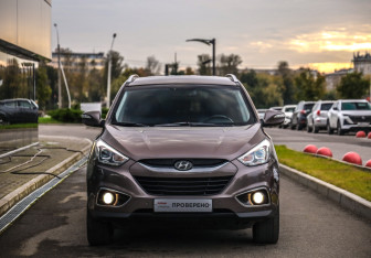 Подержанный автомобиль Hyundai ix35 2014 года (4 фото)