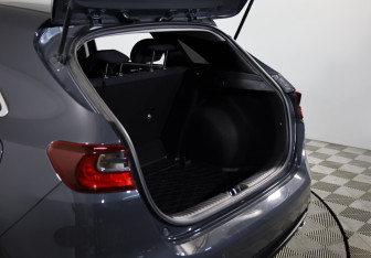 Подержанный автомобиль Kia Ceed Hatchback 2021 года (26 фото)