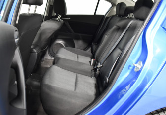 Подержанный автомобиль Mazda 3 Sedan 2009 года (11 фото)