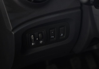 Подержанный автомобиль Renault Kaptur 2017 года (17 фото)