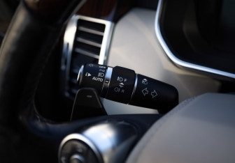 Подержанный автомобиль Land Rover Range Rover 2017 года (18 фото)