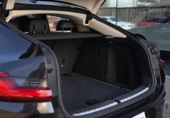 Подержанный автомобиль BMW X4 2020 года (27 фото)