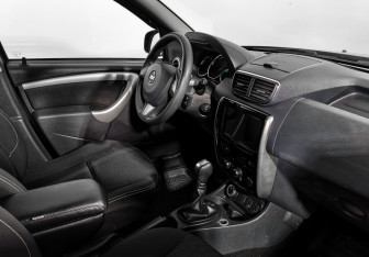 Подержанный автомобиль Nissan Terrano 2017 года (13 фото)