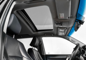 Подержанный автомобиль Toyota Land Cruiser Prado 2015 года (23 фото)