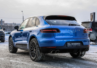 Подержанный автомобиль Porsche Macan 2014 года (9 фото)