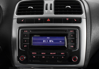 Подержанный автомобиль Volkswagen Polo Sedan 2013 года (17 фото)