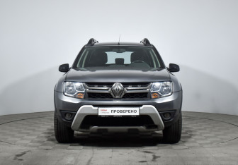 Подержанный автомобиль Renault Duster 2019 года (2 фото)