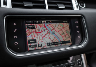 Подержанный автомобиль Land Rover Range Rover Sport 2016 года (19 фото)