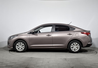 Подержанный автомобиль Hyundai Solaris Sedan 2020 года (8 фото)