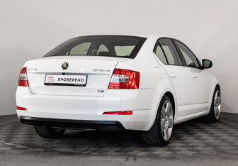 Подержанный автомобиль Skoda Octavia Liftback 2013 года (5 фото)
