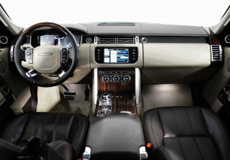 Подержанный автомобиль Land Rover Range Rover 2014 года (13 фото)
