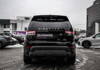 Подержанный автомобиль Land Rover Discovery 2017 года (7 фото)