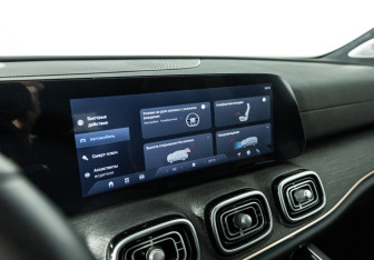 Подержанный автомобиль Jaecoo J8 2024 года (19 фото)