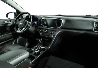 Подержанный автомобиль Kia Sportage 2021 года (9 фото)
