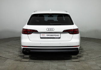 Подержанный автомобиль Audi A4 Wagon 2018 года (6 фото)