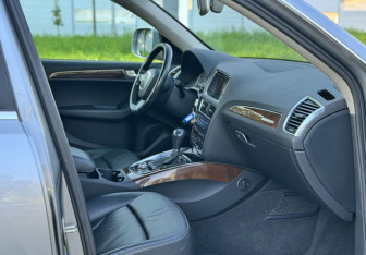 Подержанный автомобиль Audi Q5 2008 года (18 фото)