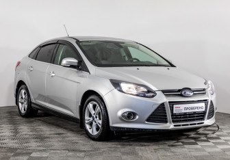 Подержанный автомобиль Toyota Corolla Sedan 2008 года (3 фото)
