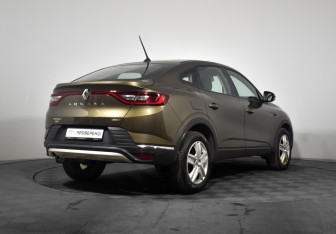 Подержанный автомобиль Renault Arkana 2020 года (5 фото)
