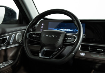 Подержанный автомобиль Chery Tiggo 8 Pro Max 2023 года (17 фото)
