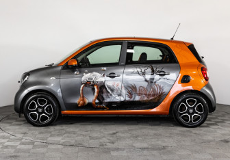 Подержанный автомобиль Smart Forfour 2016 года (8 фото)