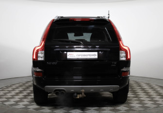 Подержанный автомобиль Volvo XC90 2012 года (6 фото)
