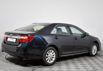 Подержанный автомобиль Toyota Camry Sedan 2012 года (5 фото)