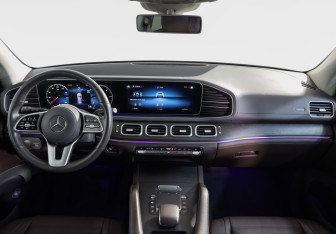 Подержанный автомобиль Mercedes-Benz GLE 2020 года (9 фото)