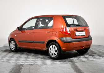 Подержанный автомобиль Hyundai Getz 2006 года (7 фото)