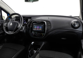 Подержанный автомобиль Renault Kaptur 2016 года (9 фото)