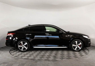 Подержанный автомобиль Kia Optima Sedan 2019 года (5 фото)