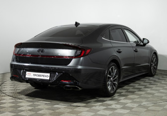 Подержанный автомобиль Hyundai Sonata 2020 года (5 фото)