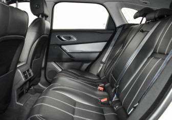 Подержанный автомобиль Land Rover Range Rover Velar 2018 года (19 фото)