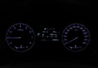 Подержанный автомобиль Hyundai Genesis 2016 года (36 фото)