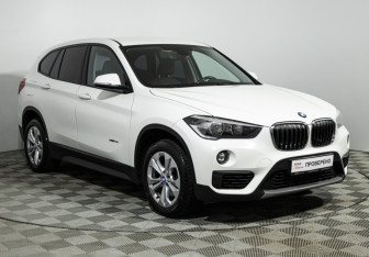 Подержанный автомобиль BMW X1 2016 года (3 фото)