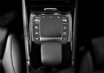 Подержанный автомобиль Mercedes-Benz GLB 2020 года (11 фото)