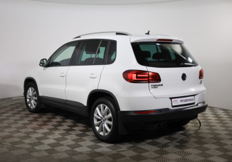 Подержанный автомобиль Volkswagen Tiguan 2016 года (6 фото)
