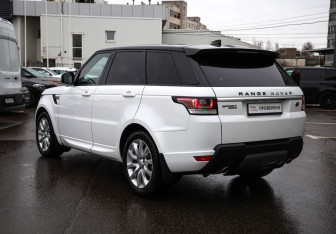 Подержанный автомобиль Land Rover Range Rover Sport 2017 года (9 фото)