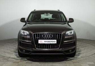 Подержанный автомобиль Audi Q7 2012 года (2 фото)