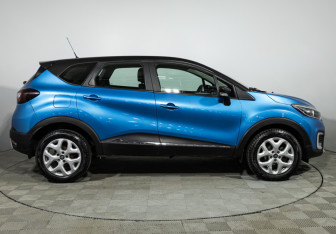 Подержанный автомобиль Renault Kaptur 2017 года (4 фото)