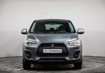 Подержанный автомобиль Mitsubishi ASX 2013 года (2 фото)